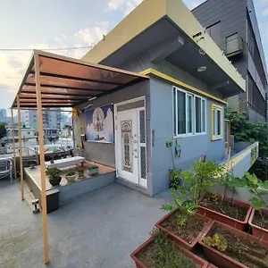 jun-house.busan-hotelsweb.com/
