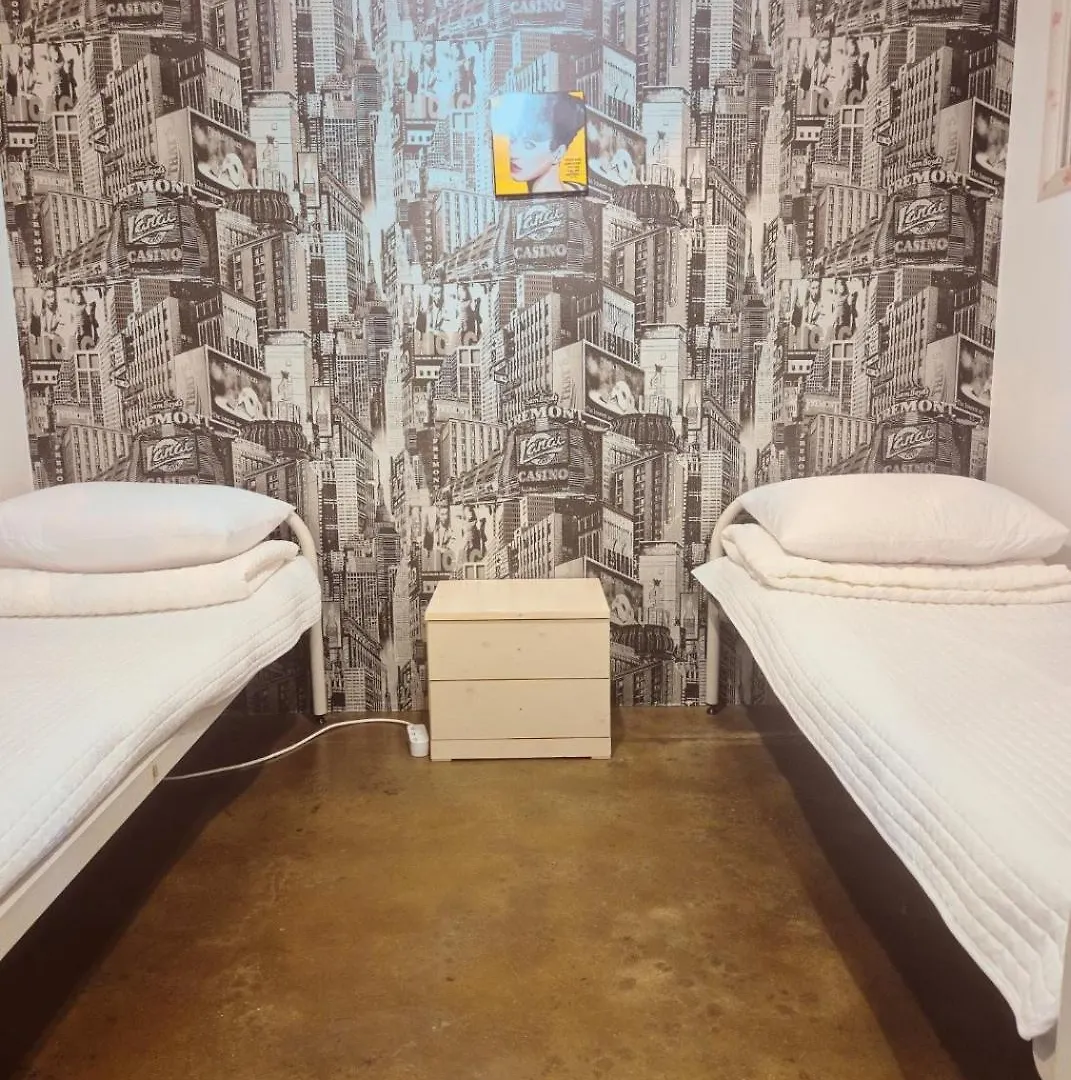 Mamas And Papas Guesthouse And Apartments In Seúl 2*,